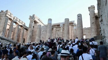 Τουρισμός: Νέο ρεκόρ φέρνει το 2024