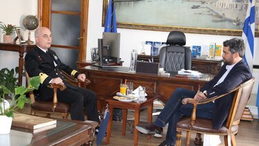 Στον Δήμαρχο Χανίων ο νέος Διοικητής του Ναυστάθμου Κρήτης