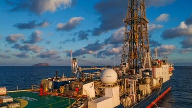 Ερευνητές αποκαλύπτουν τα "μυστικά" του ηφαιστείου της Σαντορίνης σε παρουσίαση στα Φηρά