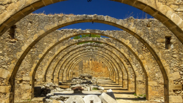 Ιερές Μονές των Χανίων που προκαλούν δέος