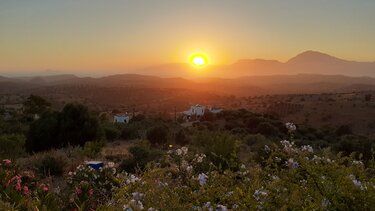 Σε ποιο χωριό του Ηρακλείου "κρύβεται" αυτή η μαγική θέα;