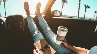 Ξέχνα τον καφέ: Έξι εναλλακτικοί τρόποι που θα σε γεμίσουν ενέργεια