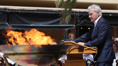 Η υποδοχή της φλόγας και το γαλλικό ταπεραμέντο του Καλοκαιρινού (video)