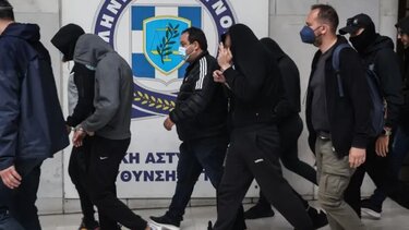 Εγκληματική οργάνωση οπαδών: Στα δικαστήρια για τις απολογίες τους