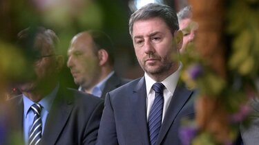 Στο Αιγάλεω για την περιφορά του Επιταφίου ο Νίκος Ανδρουλάκης