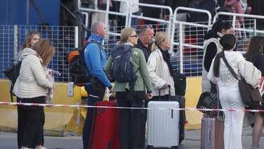 Αναχωρούν και οι τελευταίοι εκδρομείς του Πάσχα