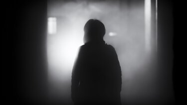 Ηράκλειο: Απειλούσε να πέσει από το δωμάτιο του ξενοδοχείου της!