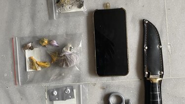 Χασίς, χάπια, μαχαίρι και μια σιδερογροθιά στα Χανιά - Μία σύλληψη 