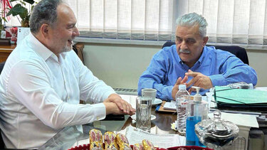 Περιοδεία Γιάννη Κουράκη στην Αγία Βαρβάρα Αττικής και συνάντηση με τον Δήμαρχο Λάμπρο Μίχο