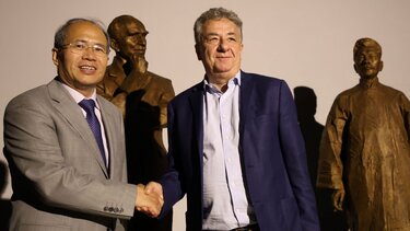 Στ. Αρναουτάκης: «Τα γράμματα και ο πολιτισμός χτίζουν σταθερές γέφυρες συνεργασίας ανάμεσα σε έθνη και λαούς»