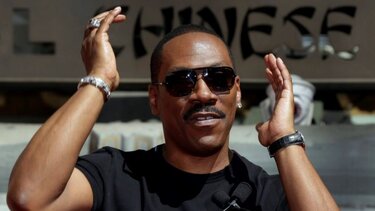 Ο Έντι Μέρφι αποκάλυψε ότι η ταινία «Shrek 5» αναμένεται το επόμενο έτος