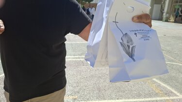 Στην κάλπη με τα... κόλυβα!