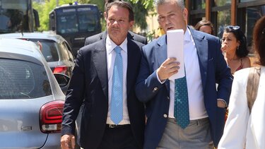 Ελεύθερος ο ποινικολόγος Απ. Λύτρας για τον ξυλοδαρμό της συζύγου του - "Ζητώ συγγνώμη, θα ζητήσω βοήθεια"