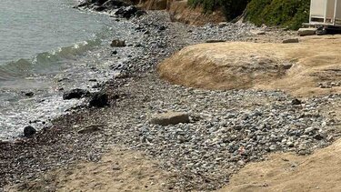 Διαμαρτυρίες για την κατάσταση της παραλίας 