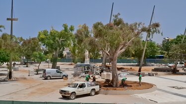 Μαζεύουν υπογραφές για το συντριβάνι στην υπό ανάπλαση Πλατεία Ελευθερίας