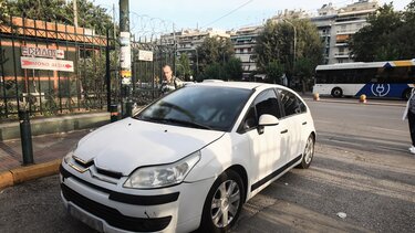 Στην Ευελπίδων ο γνωστός ποινικολόγος που χτύπησε τη σύζυγό του