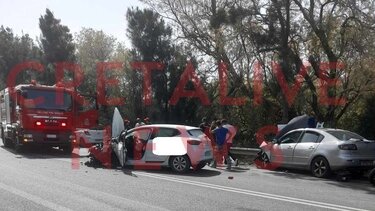 Τροχαίο στον ΒΟΑΚ: Τέσσερις τραυματίες σε σύγκρουση 3 οχημάτων - Βίντεο
