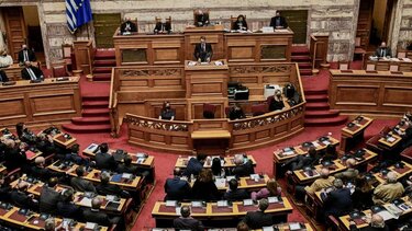 ΠΑΣΟΚ: Ο συνταγματικός ρόλος της Βουλής δεν εξαντλείται σε επικοινωνιακά show