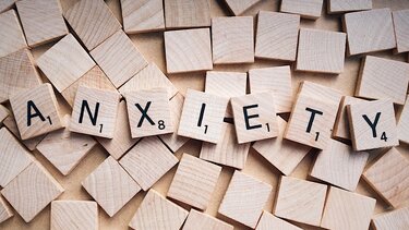 Έντονο στρες στα 20; Από τι κινδυνεύει το μυαλό σας στα 50!