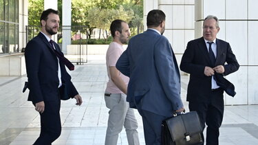 Σπαρτιάτες: Επ’ αόριστον αναβλήθηκε η δίκη τους για την υπόθεση της εξαπάτησης εκλογέων