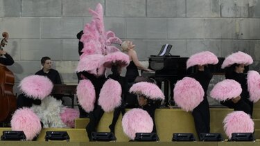 Ολυμπιακοί Αγώνες: Το εντυπωσιακό show της Lady Gaga στην τελετή έναρξης