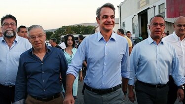 Μητσοτάκης στο αμαξοστάσιο της ΟΣΥ: Μέχρι το τέλος του 2025 θα κυκλοφορούν 900 νέα λεωφορεία