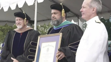 Αναγορεύτηκε Επίτιμος Διδάκτωρ ο Βαγγέλης Μαρινάκης 