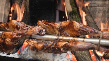 Οι κρητικές γεύσεις στο τραπέζι του Δεκαπενταύγουστου