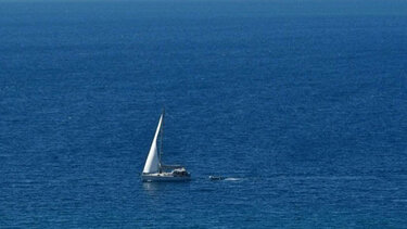 Βυθίστηκε ιστιοφόρο γιοτ ανοικτά του Παλέρμο - 7 αγνοούμενοι 