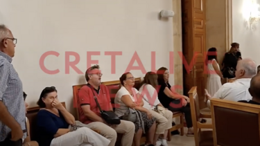 Δημοτικό Συμβούλιο: "Εδώ δεν είναι χώρος για μπουλινγκ" (video)