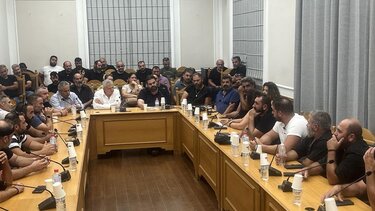 Κλειστά τα σφαγεία Μοιρών - "Πάρτι" με τις παράνομες σφαγές στα λιόφυτα!