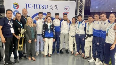 Σάρωσαν οι αθλητές του "Αθλόπολις" με τα χρώματα της Εθνικής στο Βαλκανικό στη Ρουμανία