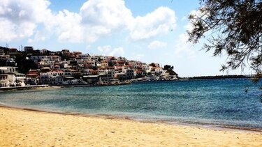 Πρωτιά της Άνδρου ανάμεσα στα 11 πιο υποσχόμενα μέρη του κόσμου