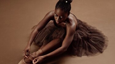 Έφυγε από τη ζωή σε ηλικία 29 ετών η μπαλαρίνα Μικαέλα Ντέπρινς