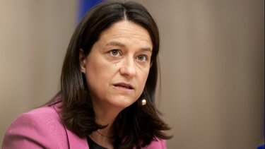 Κεραμέως: Όσο αυξάνει η ακρίβεια, θα αυξάνει και ο κατώτατος μισθός