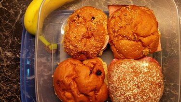 Τέσσερις ιδέες για υγιεινά σνακ στο σχολείο