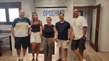 Φροντιστήριο Ορόσημο: Η δυνατή ομάδα, η πολύχρονη εμπειρία και τα άλλα μυστικά της επιτυχίας!