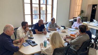 Στο επίκεντρο συνάντησης η δημιουργία πεζοδρομίων και χώρων δωρεάν στάθμευσης στις γειτονιές του Ηρακλείου