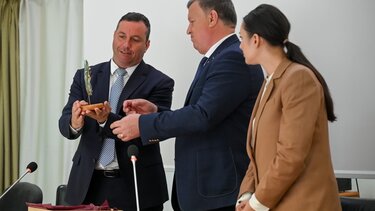 Από τη Ρουμανία στον Άγιο Νικόλαο για την αδελφοποίηση δύο Δήμων