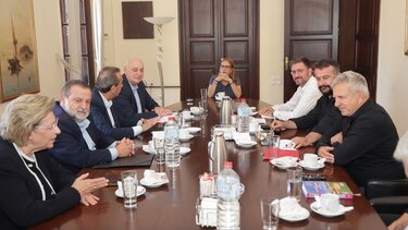 "Ναι στον έλεγχο αλλά με απλές διαδικασίες" είπαν οι Δήμαρχοι στην Μ. Κοζυράκη