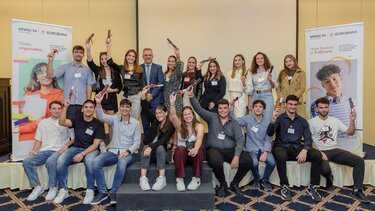 Eurobank: 22 χρόνια Μπροστά για την Παιδεία - Προετοιμάζοντας σήμερα τους επαγγελματίες του αύριο