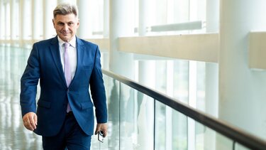 Φαραντούρης: «Είμαι εδώ για να ενώσω , όχι να διχάσω. Να συσπειρώσω, όχι να διαιρέσω»