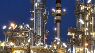 Πετρέλαιο: Ποιος ο αντίκτυπος από την κλιμάκωση του πολέμου στη Μ. Ανατολή – Σενάρια και εκτιμήσεις