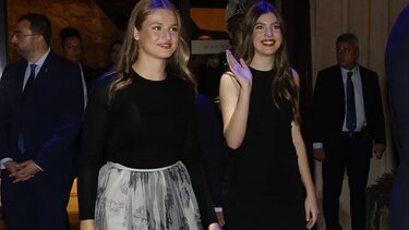 Εντυπωσίασε η πριγκίπισσα Λεονόρ με τις ενδυματολογικές επιλογές της