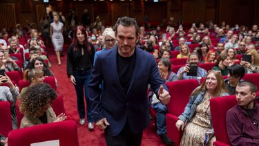 Ματ Ντίλον, βράβευση