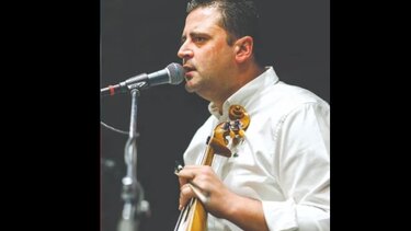 Κωστής Σαριδάκης, Γλέντι