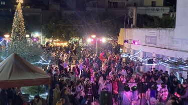 Μοίρες Χριστουγεννιάτικο Δέντρο