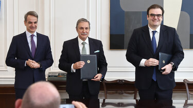 Έπεσα οι υπογραφές για τα Ωνάσεια Σχολεία