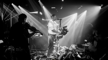 Ο Κωνσταντίνος Παντελίδης τραγουδάει ... Παντελή!