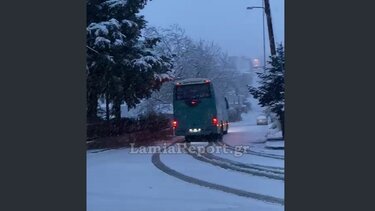 λεωφορείο στα χιόνια